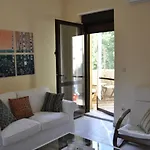 Apartamento Park House -beside The Medieval Town Of Rhodes-free Parking Rhodes City