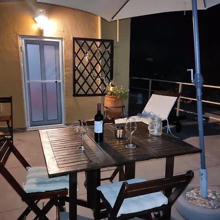 Daire Park House -beside The Medieval Town Of Rhodes-free Parking Rhodes City