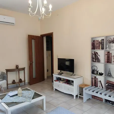 Park House -beside The Medieval Town Of Rhodes-free Parking Apartment *