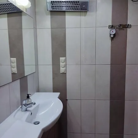 Park House -beside The Medieval Town Of Rhodes-free Parking Rhodes City