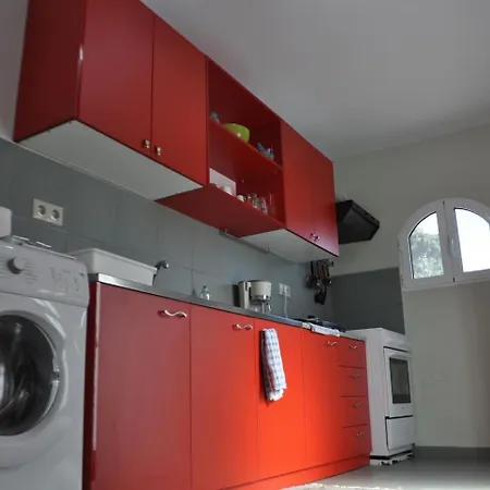 Daire Park House -beside The Medieval Town Of Rhodes-free Parking Rhodes City