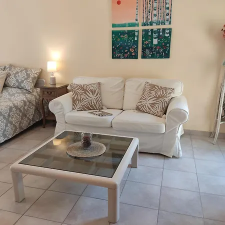 Park House -beside The Medieval Town Of Rhodes-free Parking Rhodes City