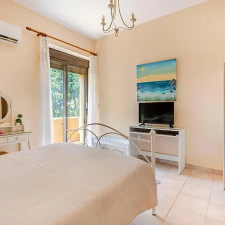 Daire Park House -beside The Medieval Town Of Rhodes-free Parking