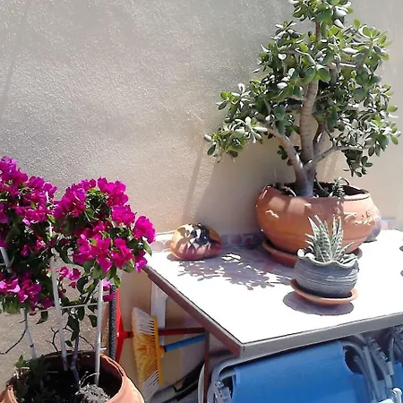 Park House -beside The Medieval Town Of Rhodes-free Parking Daire Rhodes City