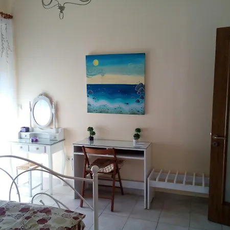 Park House -beside The Medieval Town Of Rhodes-free Parking Daire Rhodes City