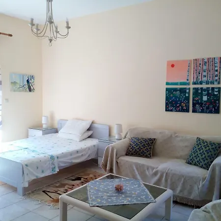 Daire Park House -beside The Medieval Town Of Rhodes-free Parking *