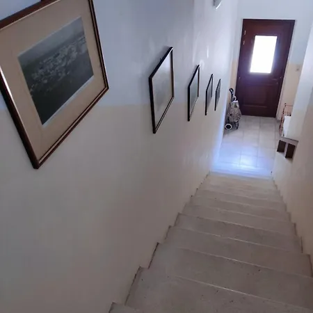 Park House -beside The Medieval Town Of Rhodes-free Parking דירה *